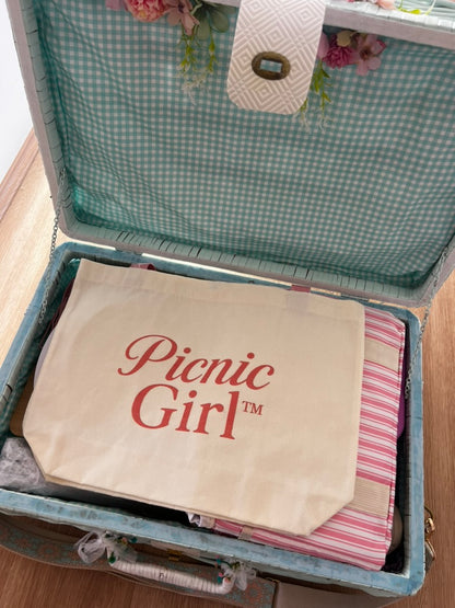 The Big Minty. Basket and accessories for 4. - One of a kind Handmade / Upcycled.