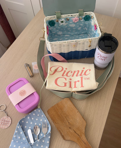 Dog lovers solo mini basket. 🐾🐶 One of a kind.