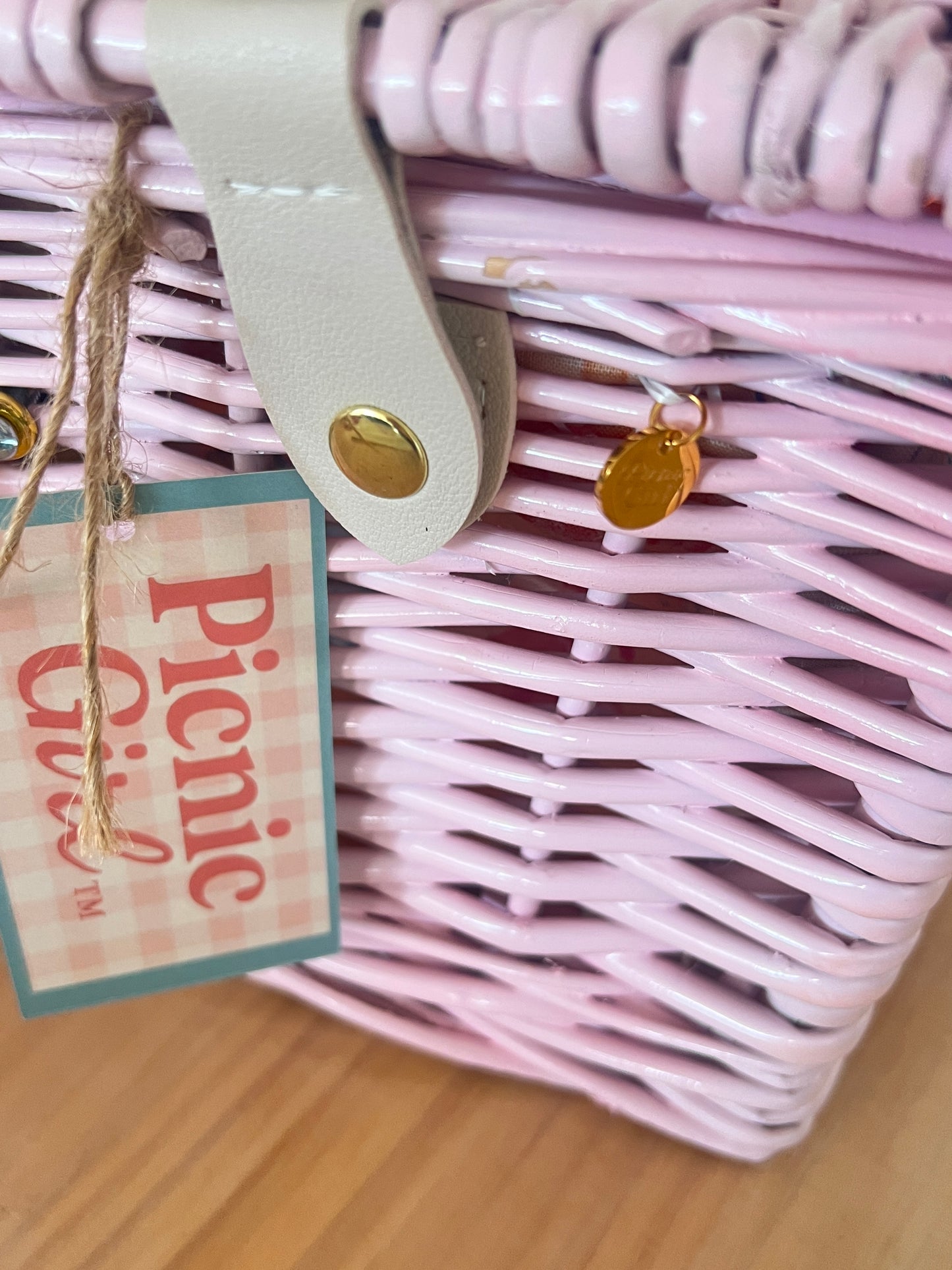 SOLD Pink picnic dreams 🩷