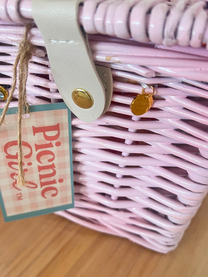 SOLD Pink picnic dreams 🩷