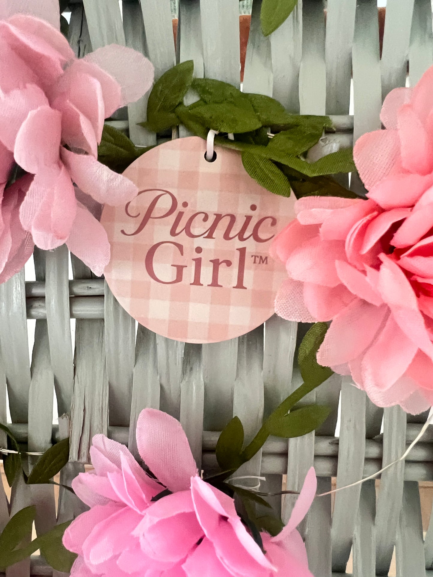 SOLD - green picnic dream. 💚