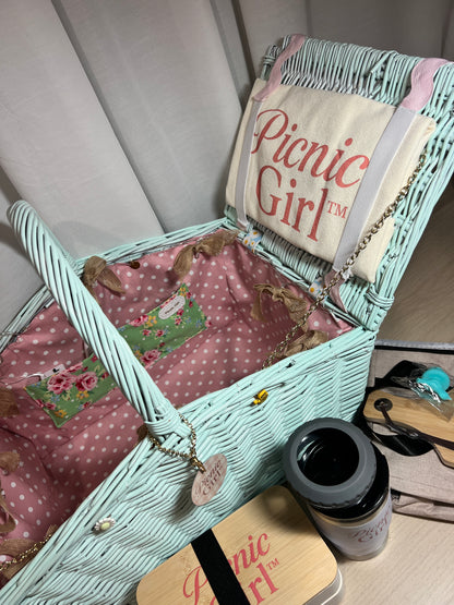 SOLD - The Perfect Gift Does Exist 🌺