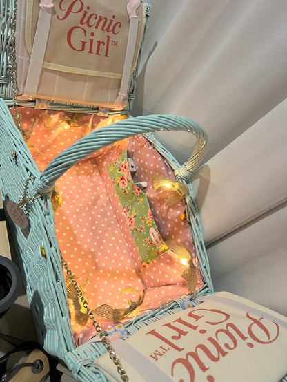 SOLD - The Perfect Gift Does Exist 🌺
